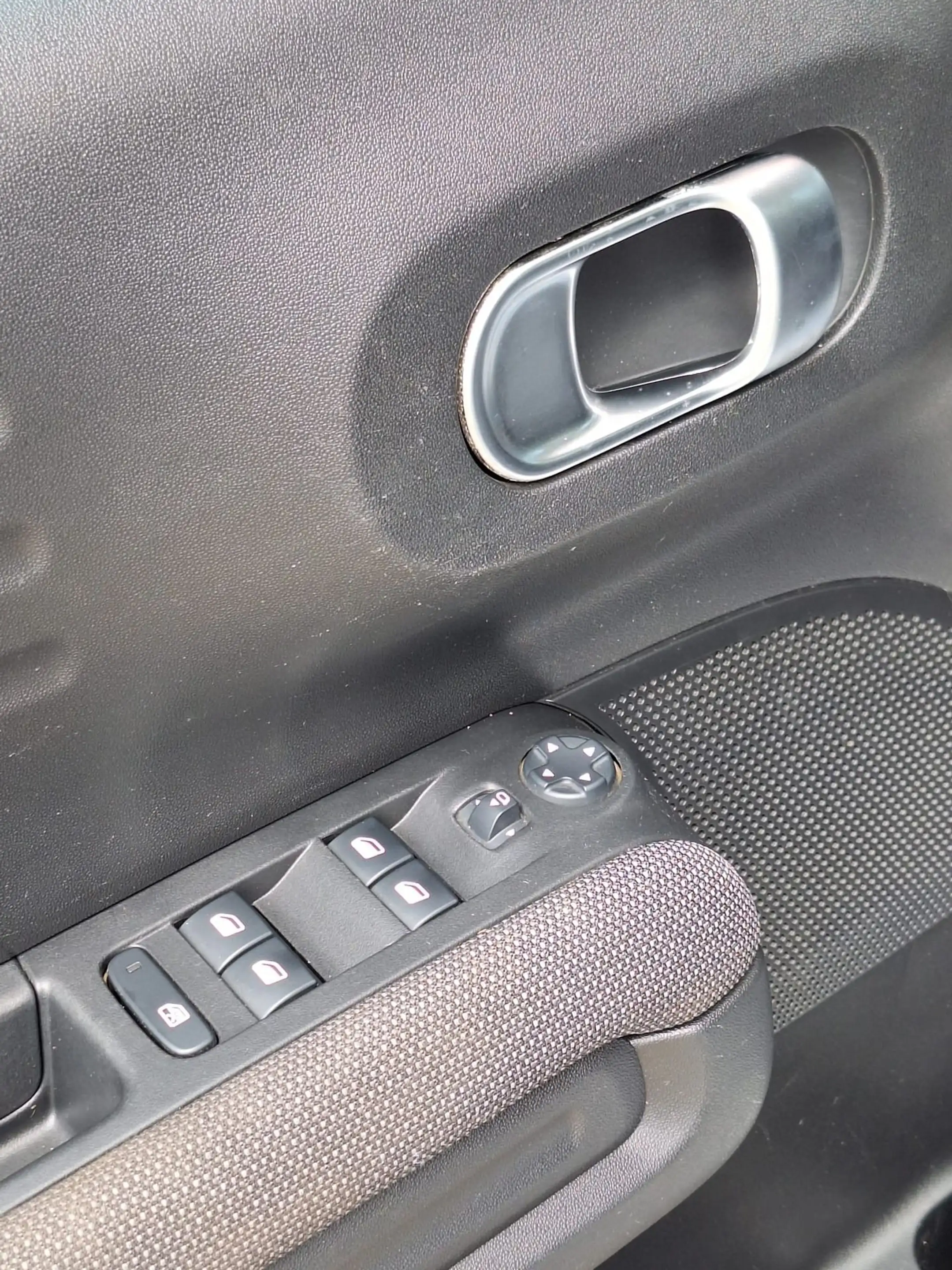 Citroen C3 Aircross 1.5 BlueHDi 100 S&S man6 Business GPS — photo 17