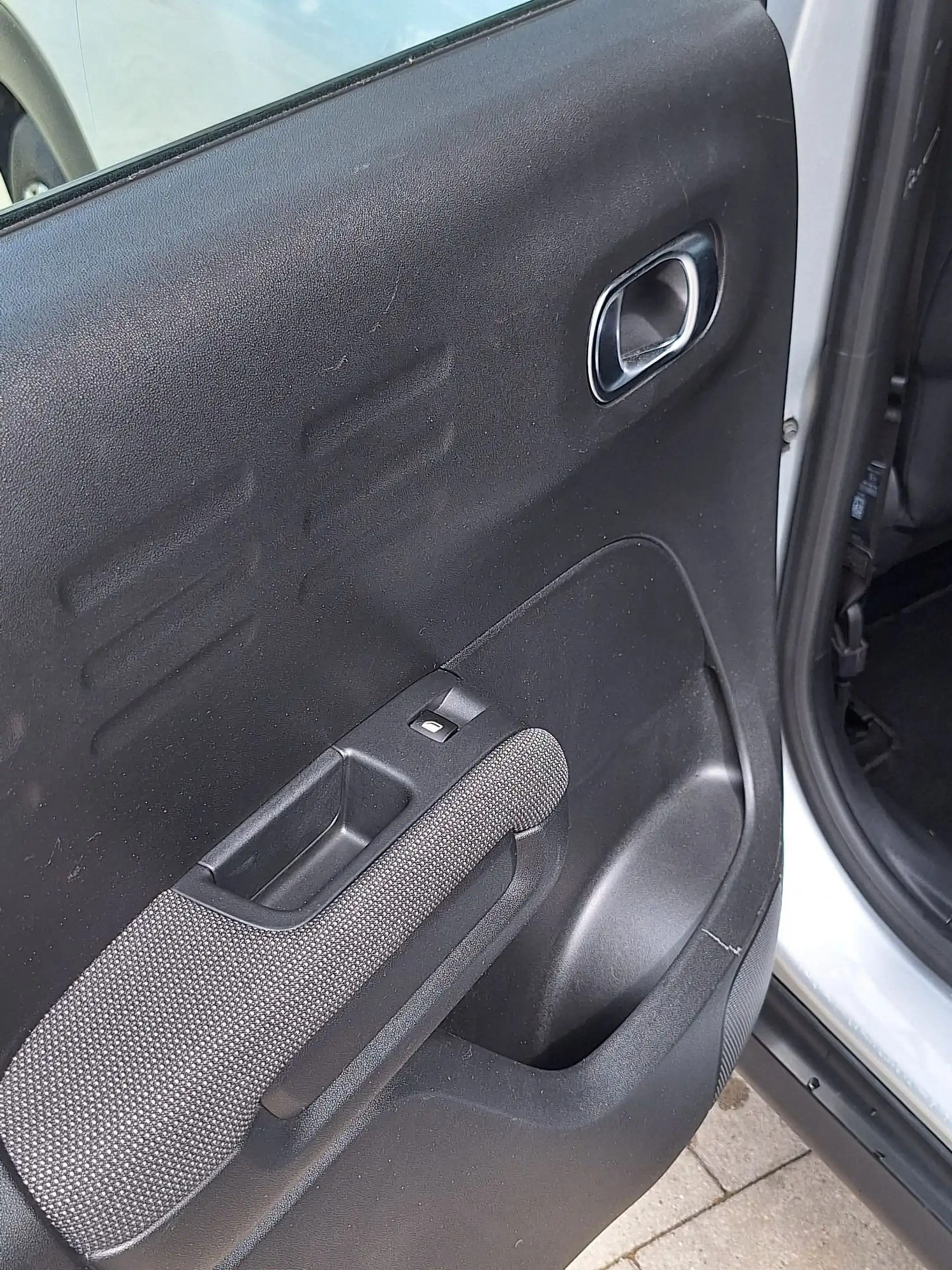 Citroen C3 Aircross 1.5 BlueHDi 100 S&S man6 Business GPS — photo 25
