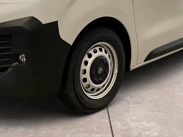 Peugeot Expert view 15