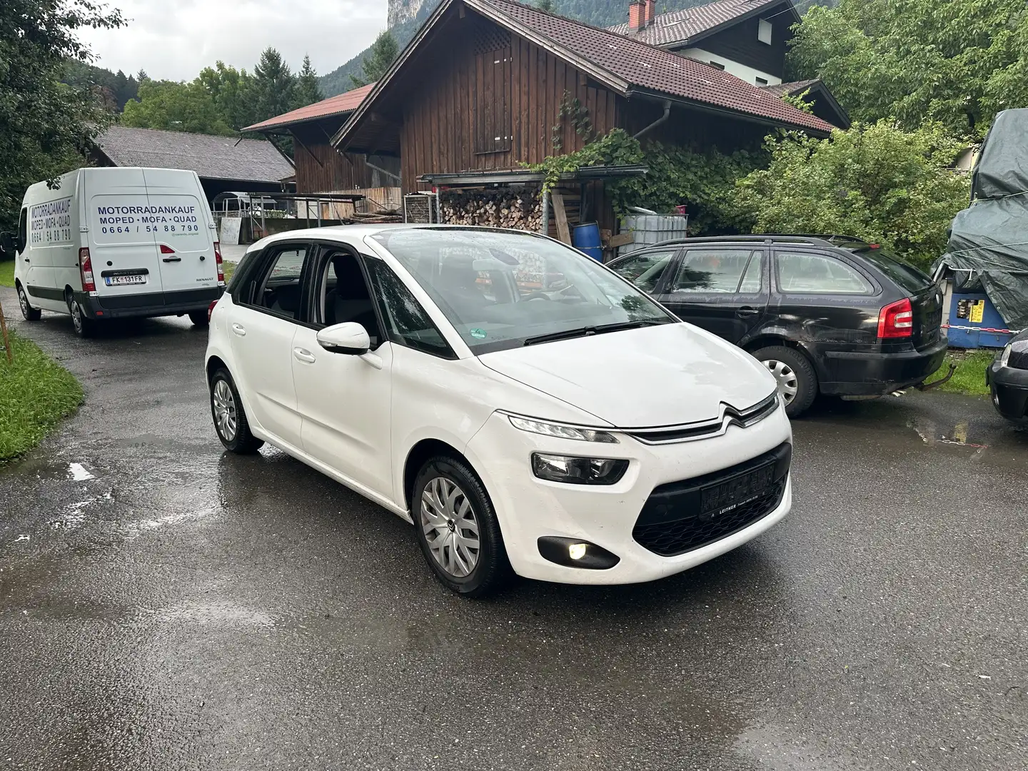 Citroen C4 Picasso PureTech 130 S&S Attraction - 1