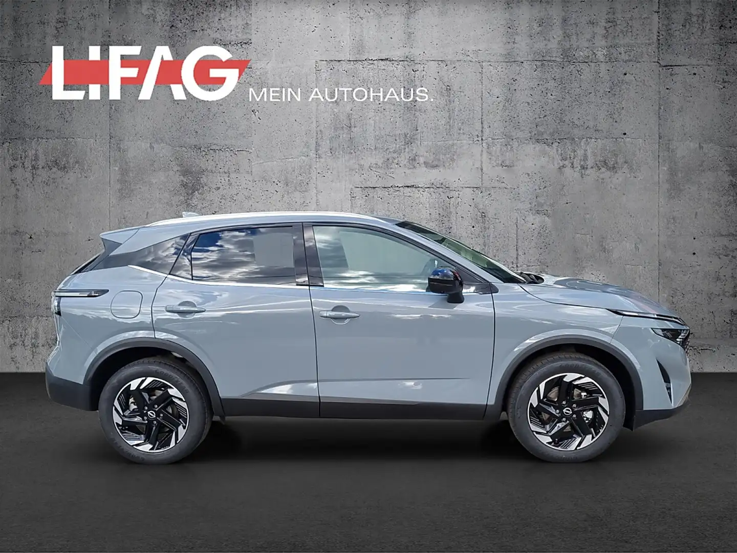 Nissan Qashqai 1,3 DIG-T MHEV N-Connecta Xtronic *ab € 29.990,-* Grau - 2