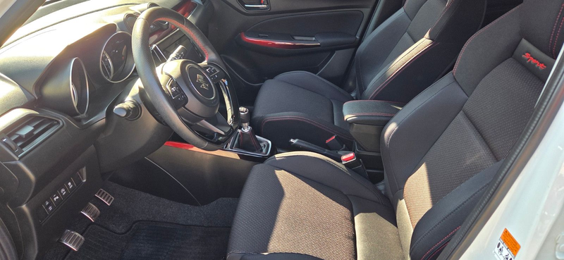 Suzuki Swift 1.4 BOOSTERJET HYBRID Sport — photo 7