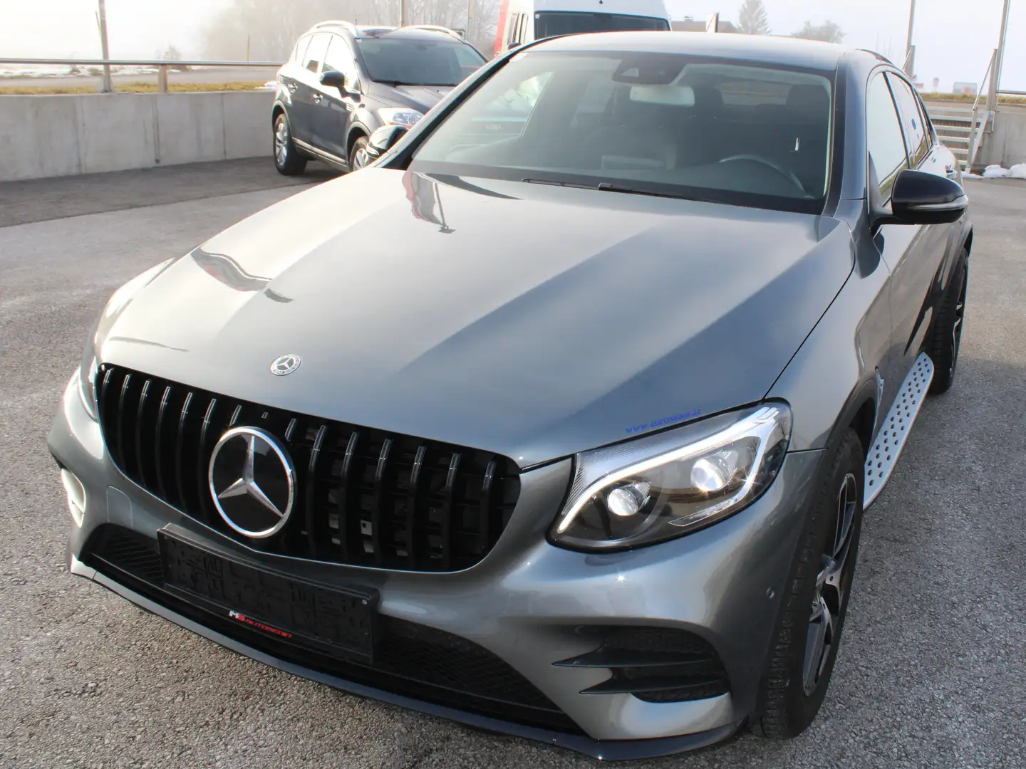 Mercedes-Benz GLC 220 GLC 220 d 4Matic (253.305) Grau - 2