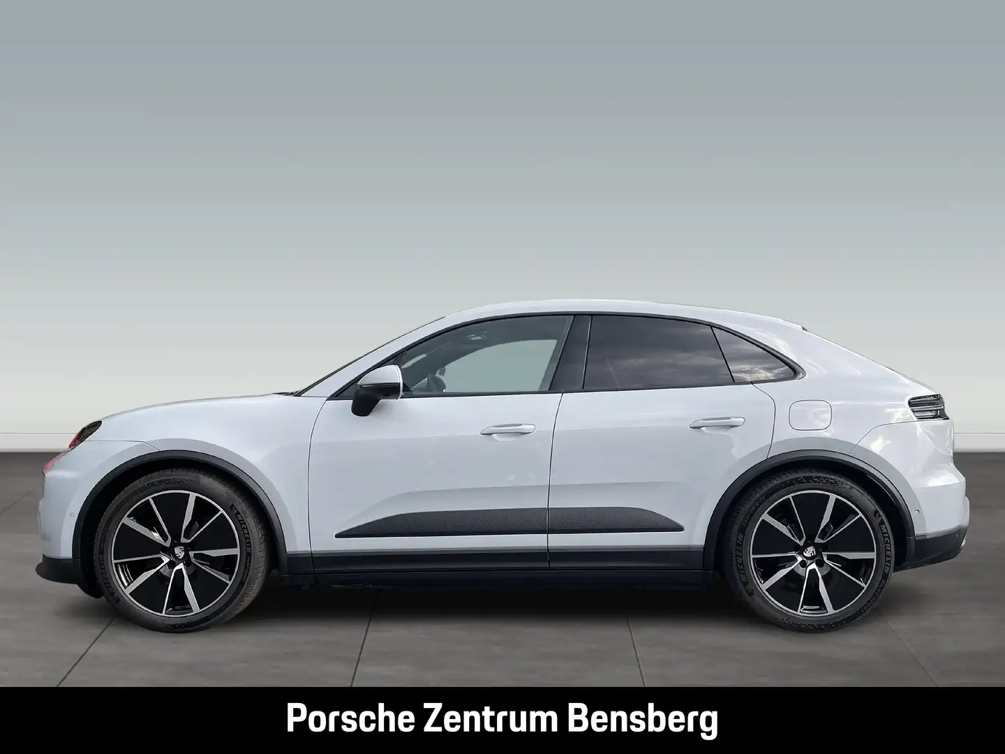 Porsche Macan 4 Electric Grau - 2