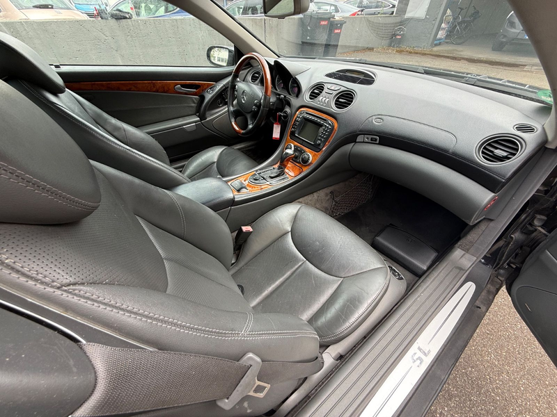Mercedes-Benz SL 350 — photo 9