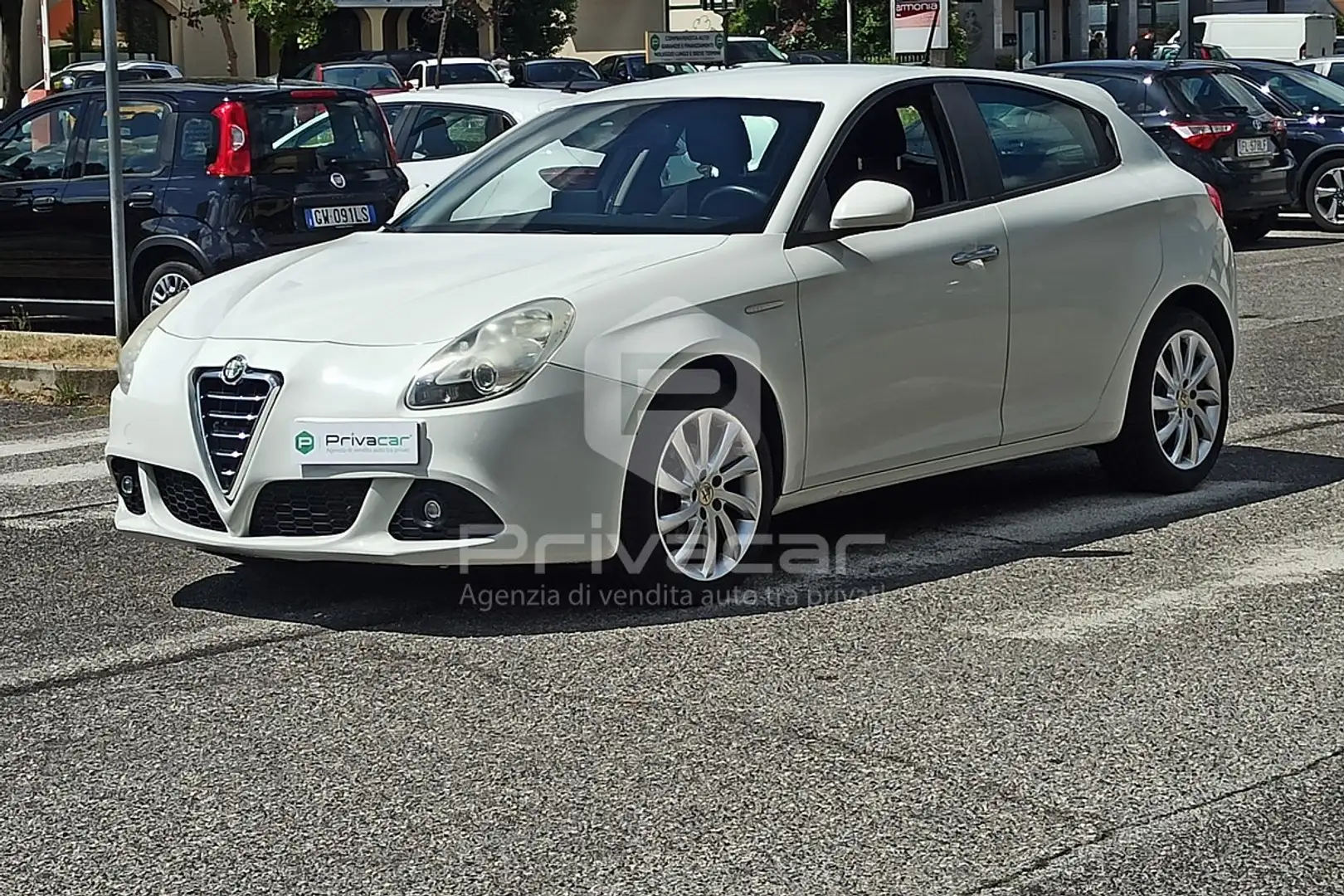 Alfa Romeo Giulietta 1.6 JTDm-2 105 CV Progression NEOPATENTATI Wit - 1