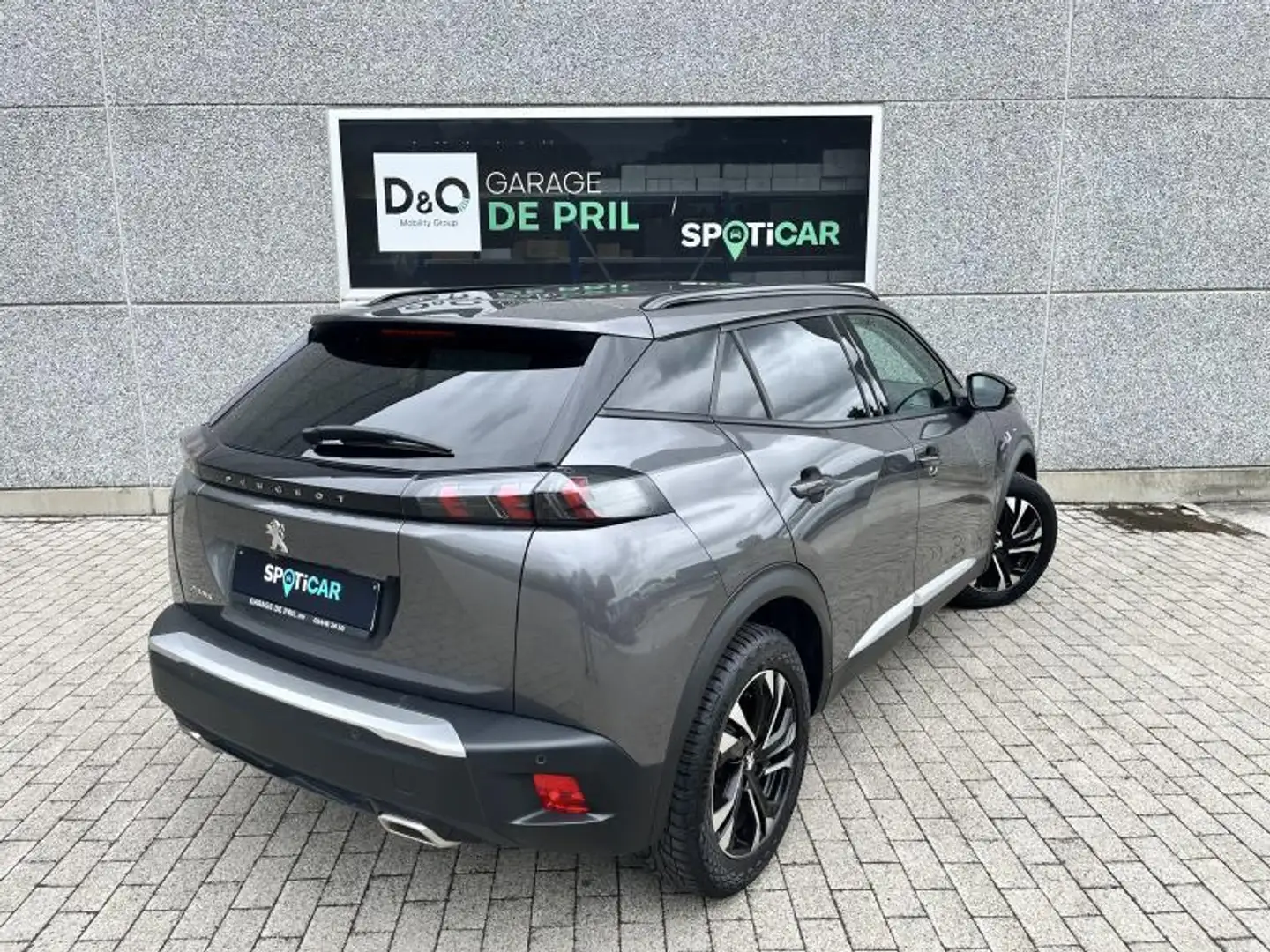 Peugeot 2008 Allure Gris - 2