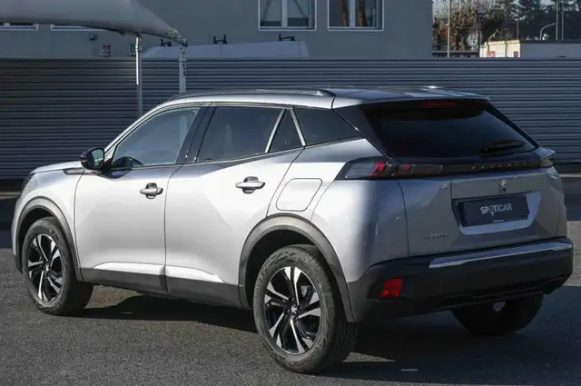 Peugeot 2008 view 7