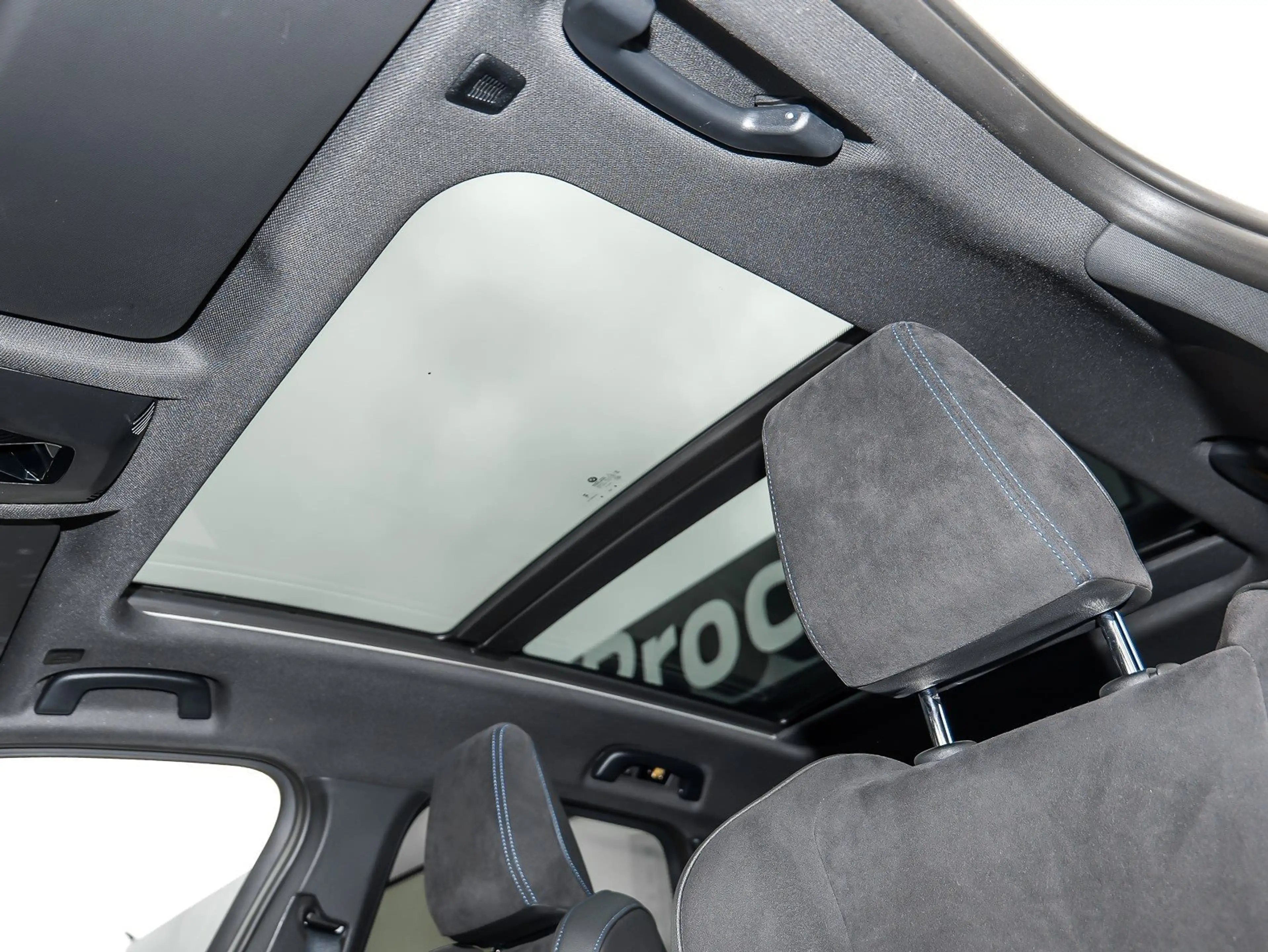 BMW 225 e xDrive Active Tourer M Sport HUD PANO ACC — photo 13