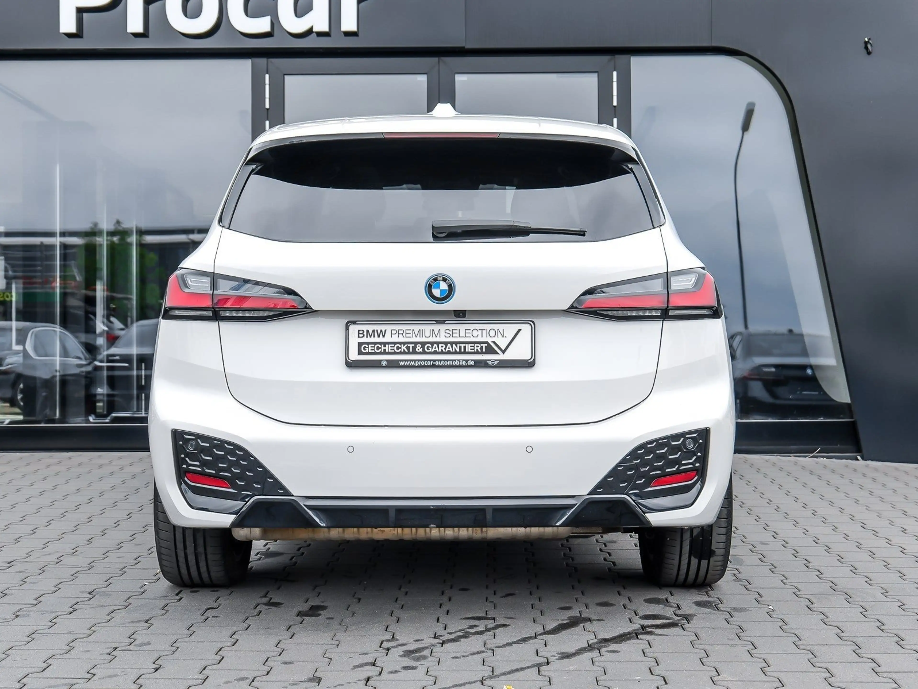 BMW 225 e xDrive Active Tourer M Sport HUD PANO ACC — photo 12