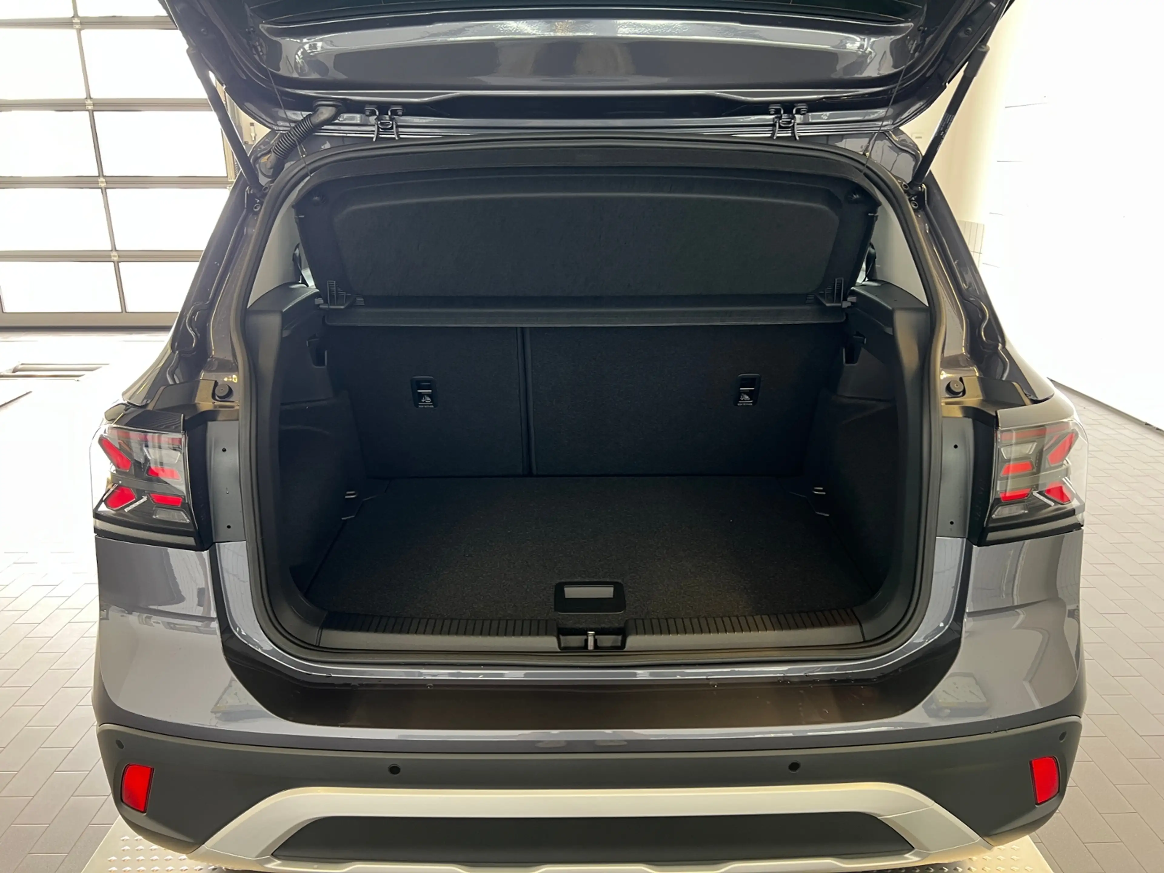 Volkswagen T-Cross Life 1.0 TSI DSG *AHK, IQ-Light, ACC, Kamera, 17" — photo 6