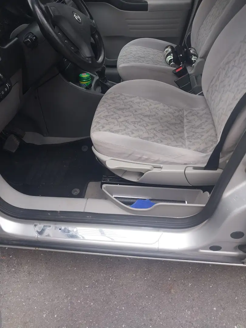 Opel Zafira 1.8 16V - 2