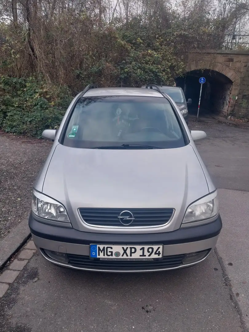 Opel Zafira 1.8 16V - 1