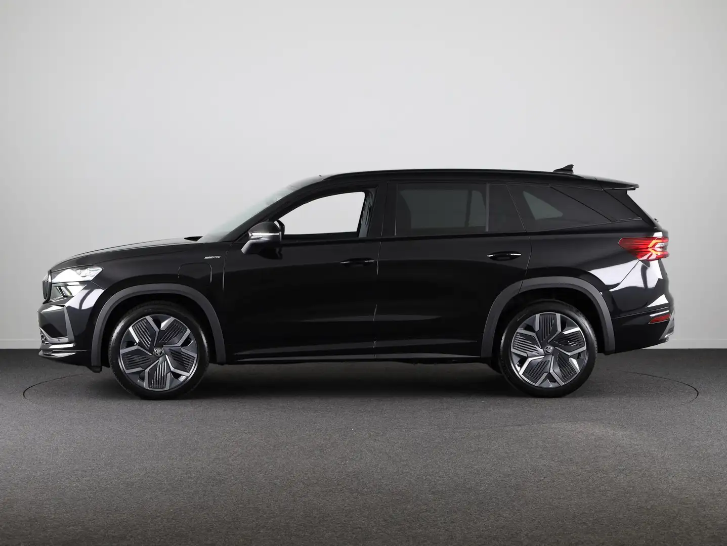 Skoda Kodiaq Sportline Business 1.5 TSI PHEV 204pk | Panoramada Zwart - 2
