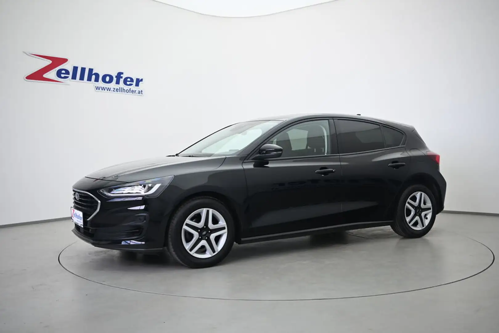 Ford Focus 1,0 EcoBoost Cool & Connect Schwarz - 2