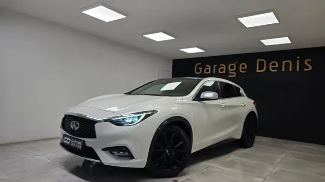 Infiniti Q30 Toit panno**GPS**Garantie 12Mois**