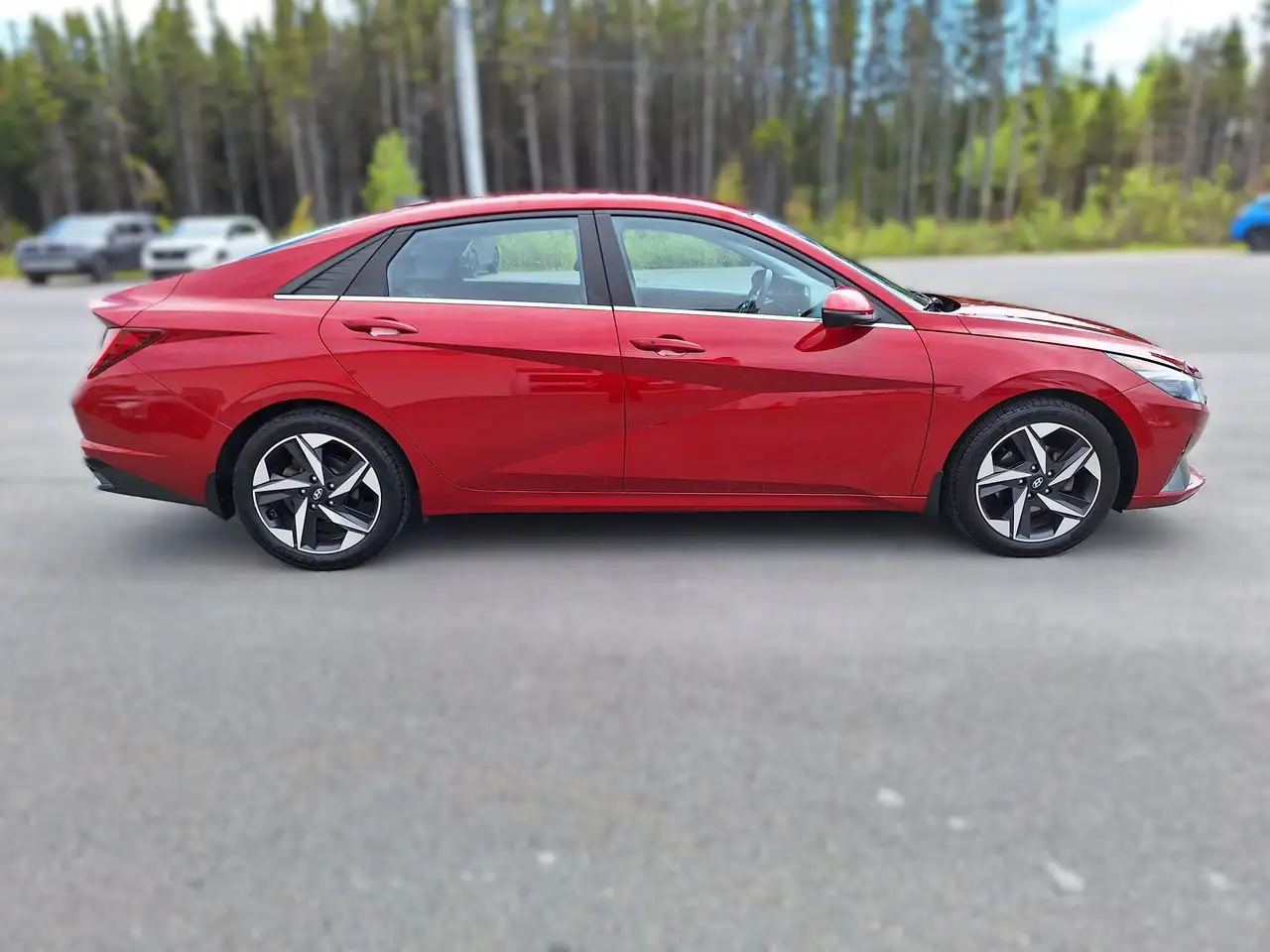 Hyundai ELANTRA снимка Hyundai ELANTRA