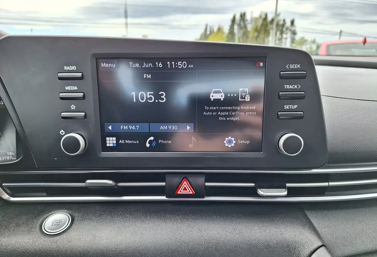 Hyundai ELANTRA снимка Hyundai ELANTRA