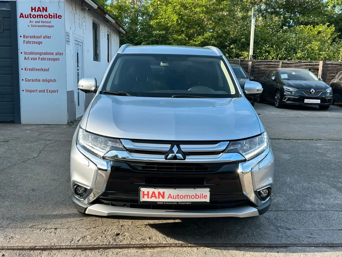 Mitsubishi Outlander Edition 100+ 4WD /CarPlay/SHZ/AHK Срібний - 1