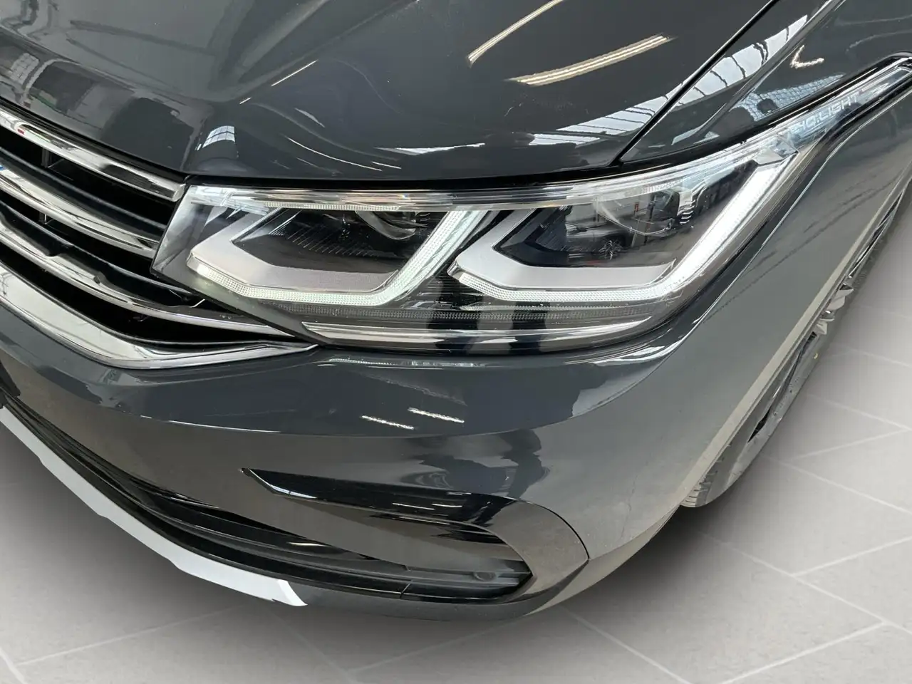 Volkswagen Tiguan Life-Urban-Sport+DSG+RearView+Navi 17