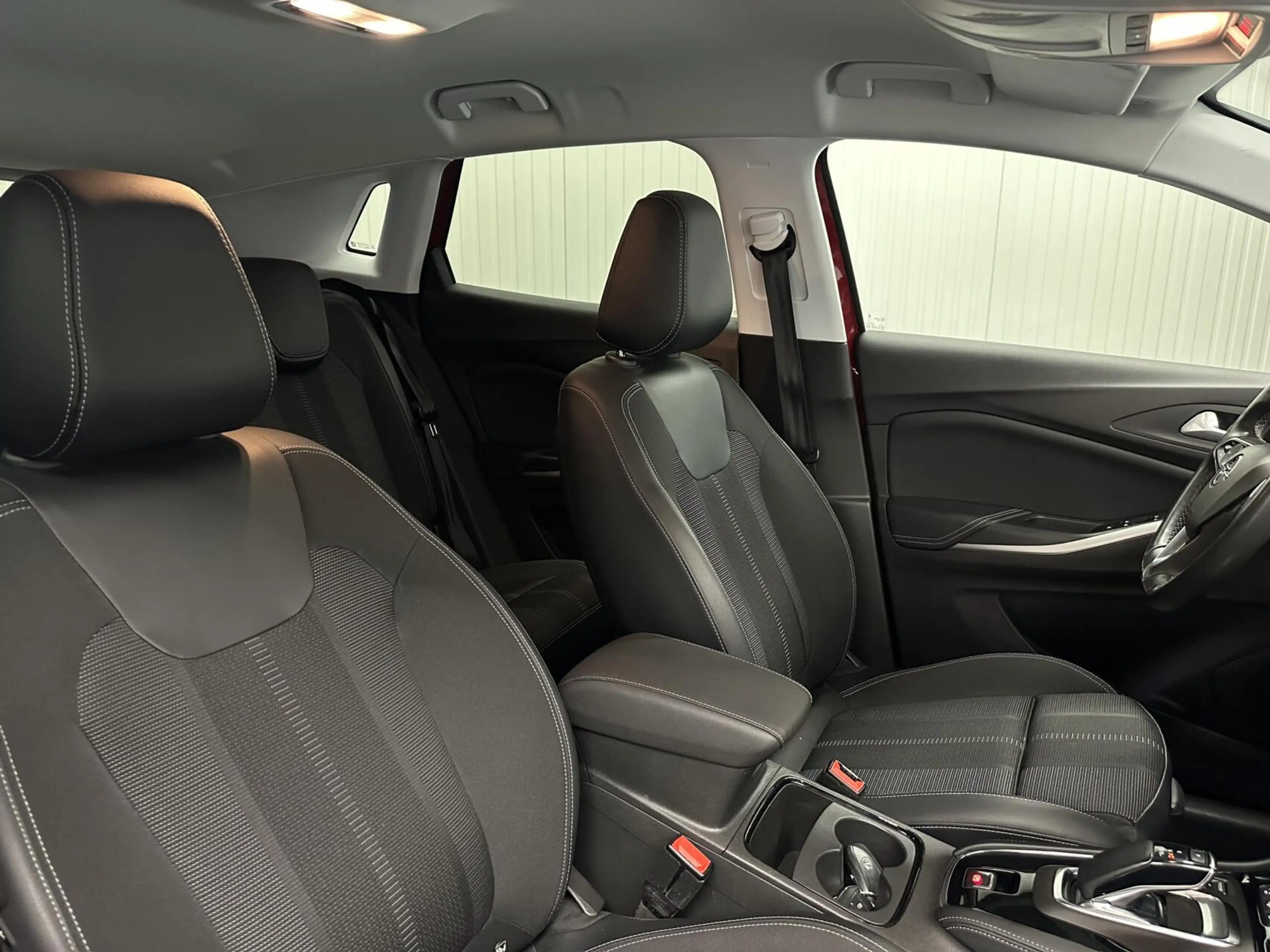 Opel Grandland 1.6 Turbo Plug-In Hybrid Level 3 TREKHAAK CARPLAY — photo 16
