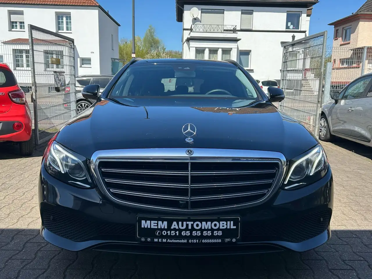 Mercedes-Benz E 220