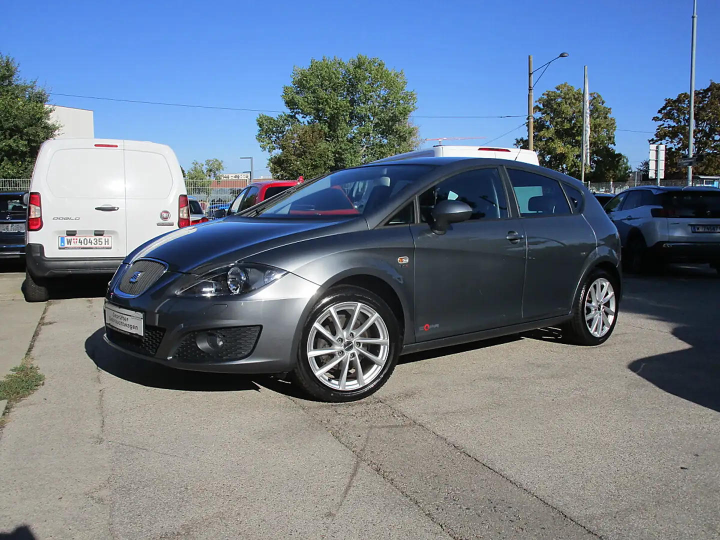 SEAT Leon Chili-Copa 1,2 TSI Grau - 1