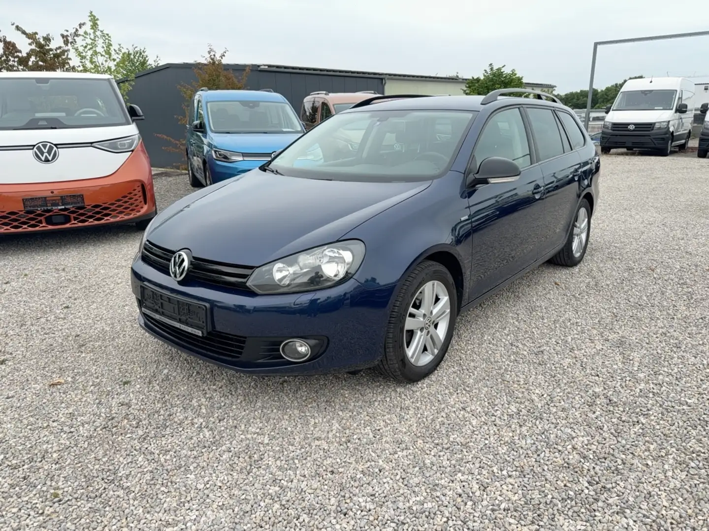 Volkswagen Golf Variant TDi Match AHK LM 2xKlima W-Paket Blau - 2