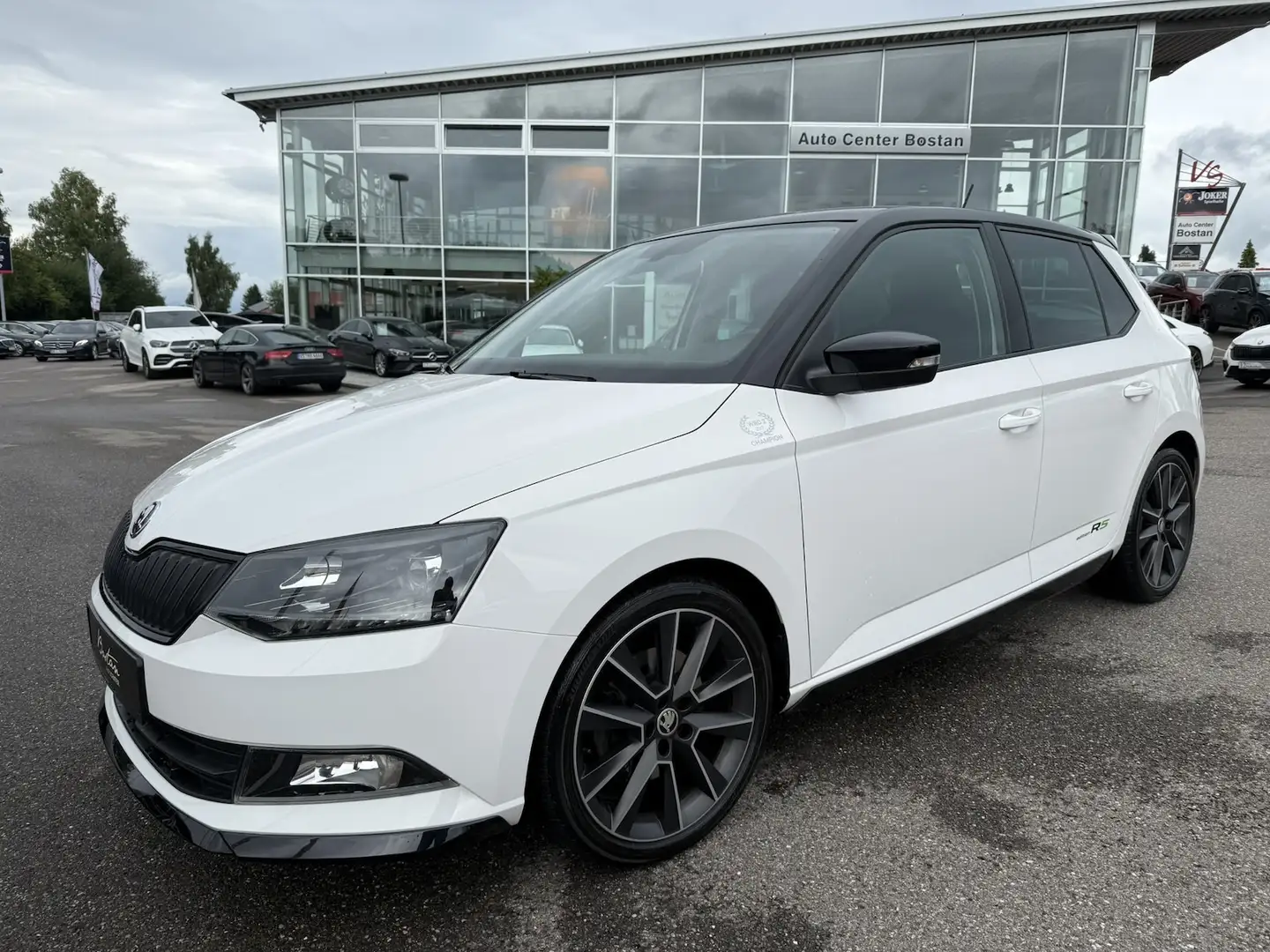 Skoda Fabia R5/DSG/KAMERA MIT PARKSENSOR/ACC/1.HAND Weiß - 2