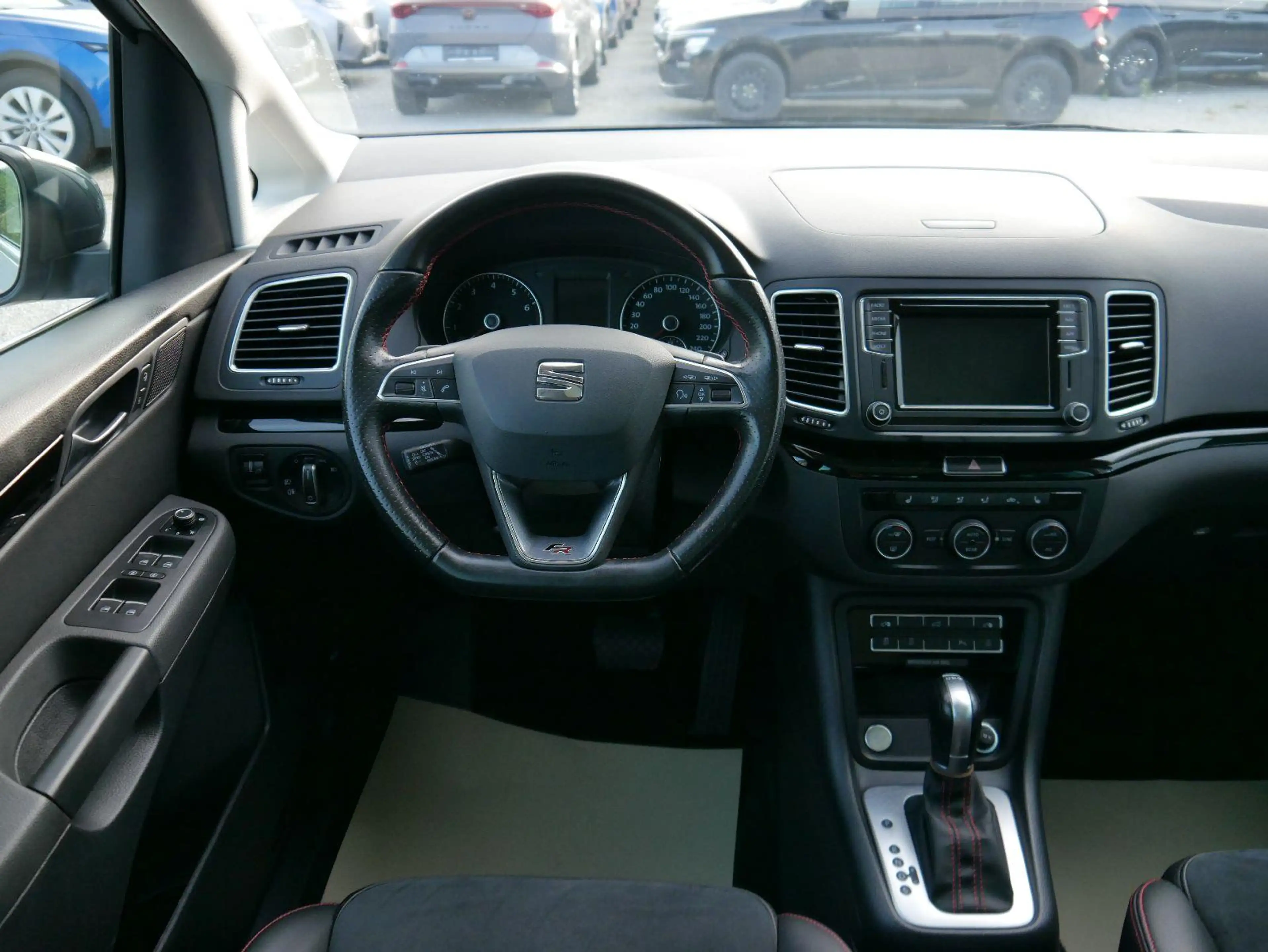 SEAT Alhambra 1.4 TSI DSG FR-LINE* AHK * WINTERPAKET * BI-XENON — photo 13