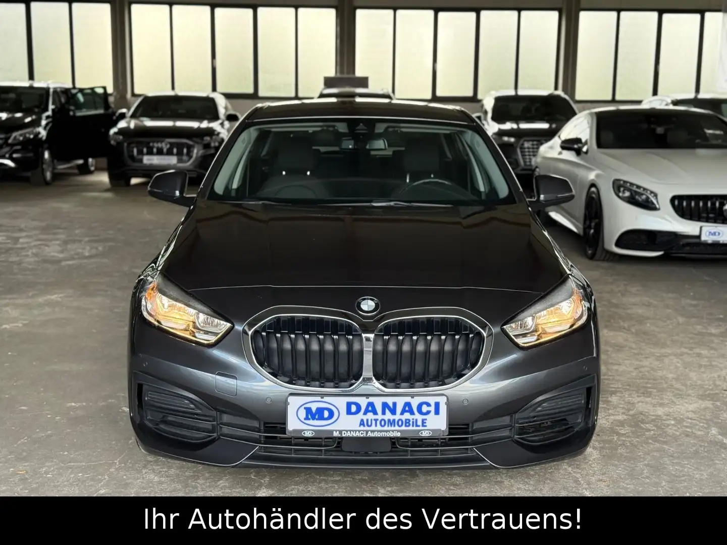 BMW 118 i Advantage*NAVI*CarPlay*PDC*Tempomat Grau - 2