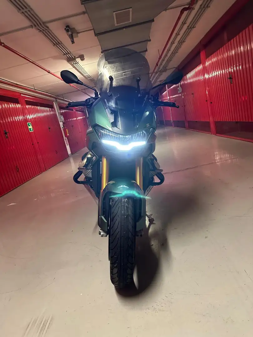 Moto Guzzi V 100 S Zielony - 1