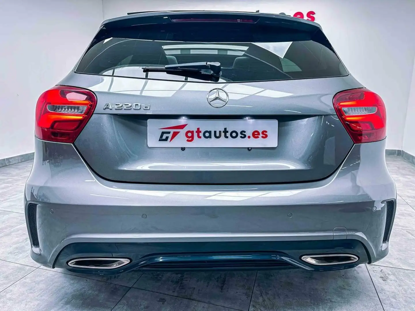 Mercedes-Benz A 45 AMG 220d BlueEfficiency Sport 177CV Jaune - 2