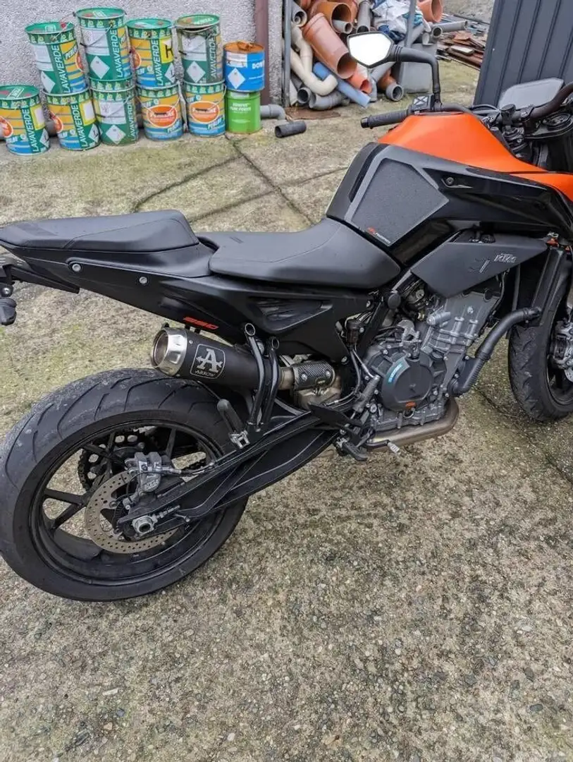 KTM 890 Duke Oranje - 2