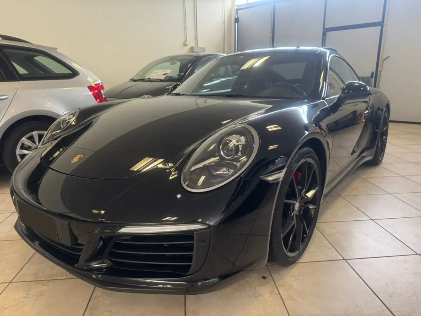 Porsche 911 3.0 Carrera 4 Coupé Nero - 1