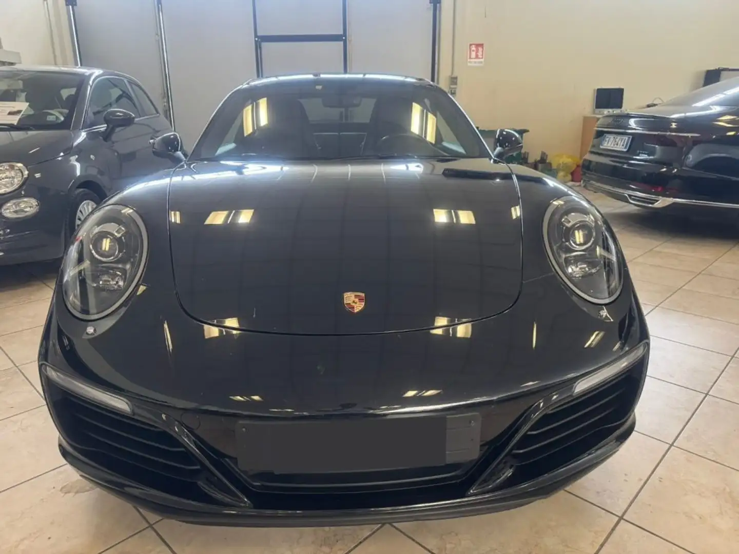 Porsche 911 3.0 Carrera 4 Coupé Nero - 2