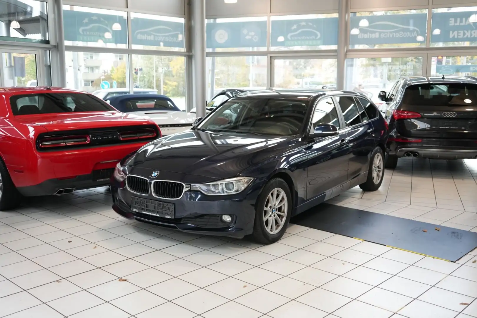 BMW 320 Baureihe 3 Touring 320 d Bleu - 2