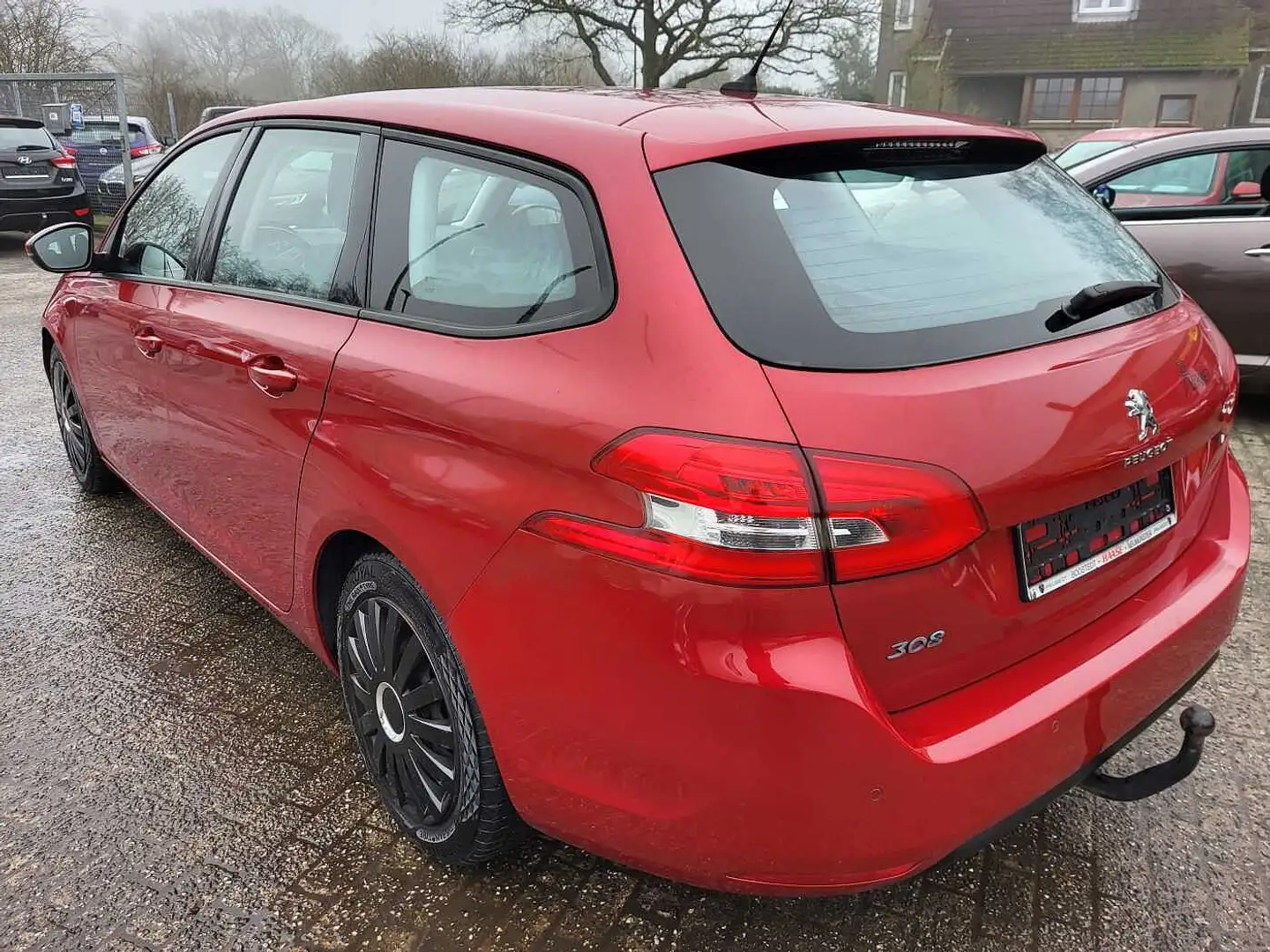 Peugeot 308 SW Diesel BlueHDi 150 EAT6 Stop & Start Niveau 2 B Rot - 2