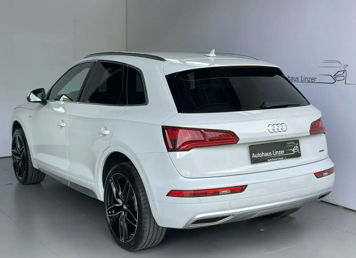 Audi Q5 40 TDI quattro S-Line *AHK*Alcantara*21-ZOLL* Weiß - 2