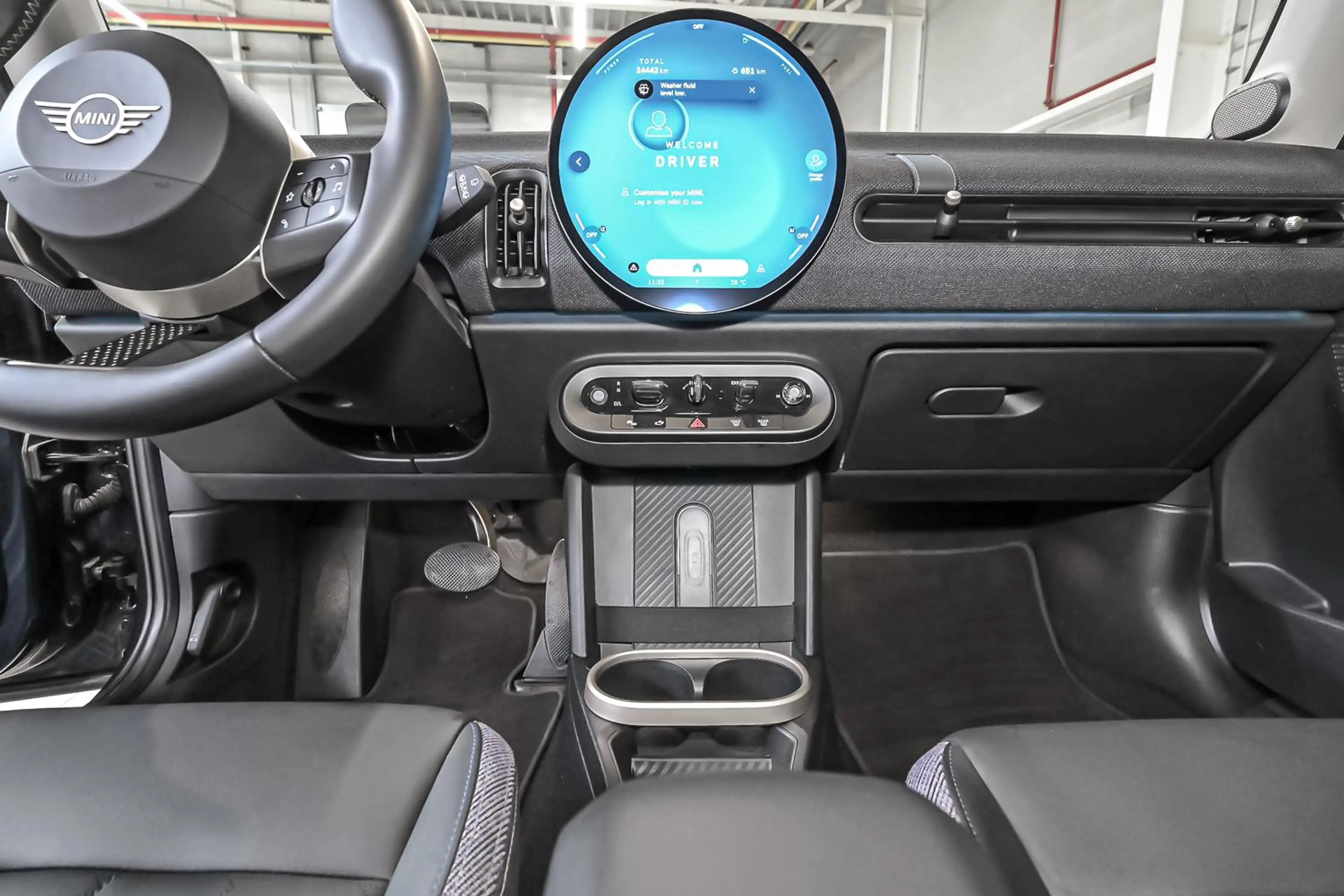 MINI Cooper C HUD/ HarmandKardon/ DrivingAssitant - 2ans/jaar ga — photo 7