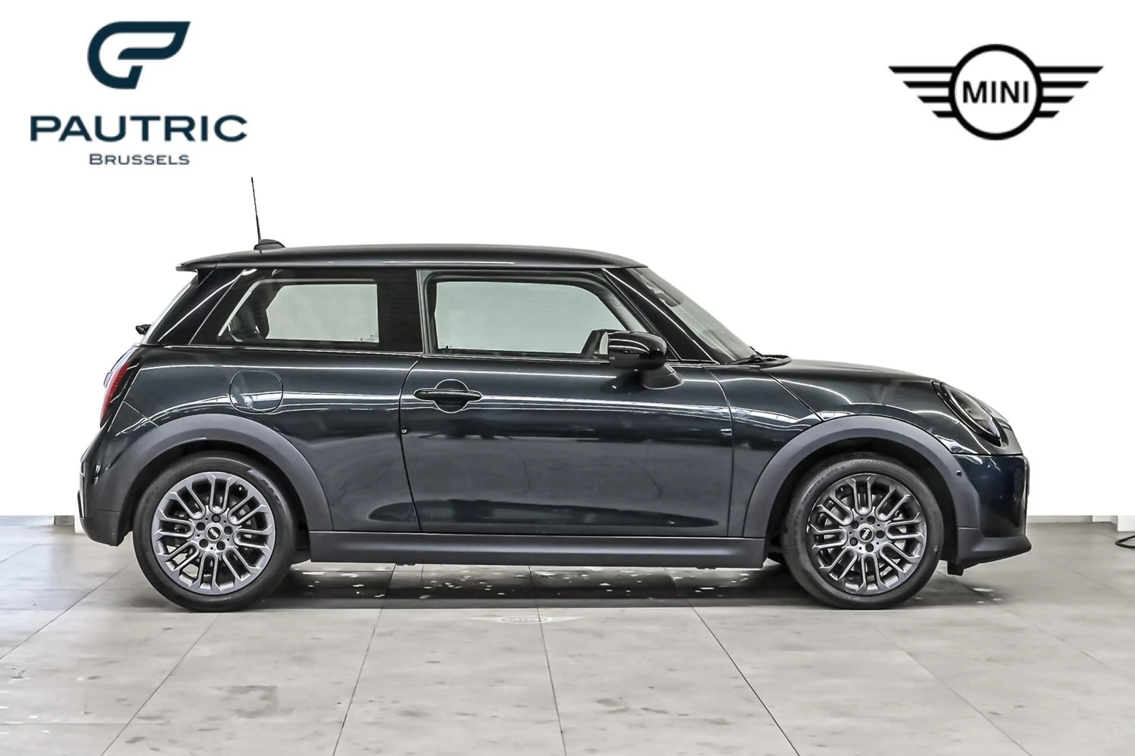 MINI Cooper C HUD/ HarmandKardon/ DrivingAssitant - 2ans/jaar ga — photo 3