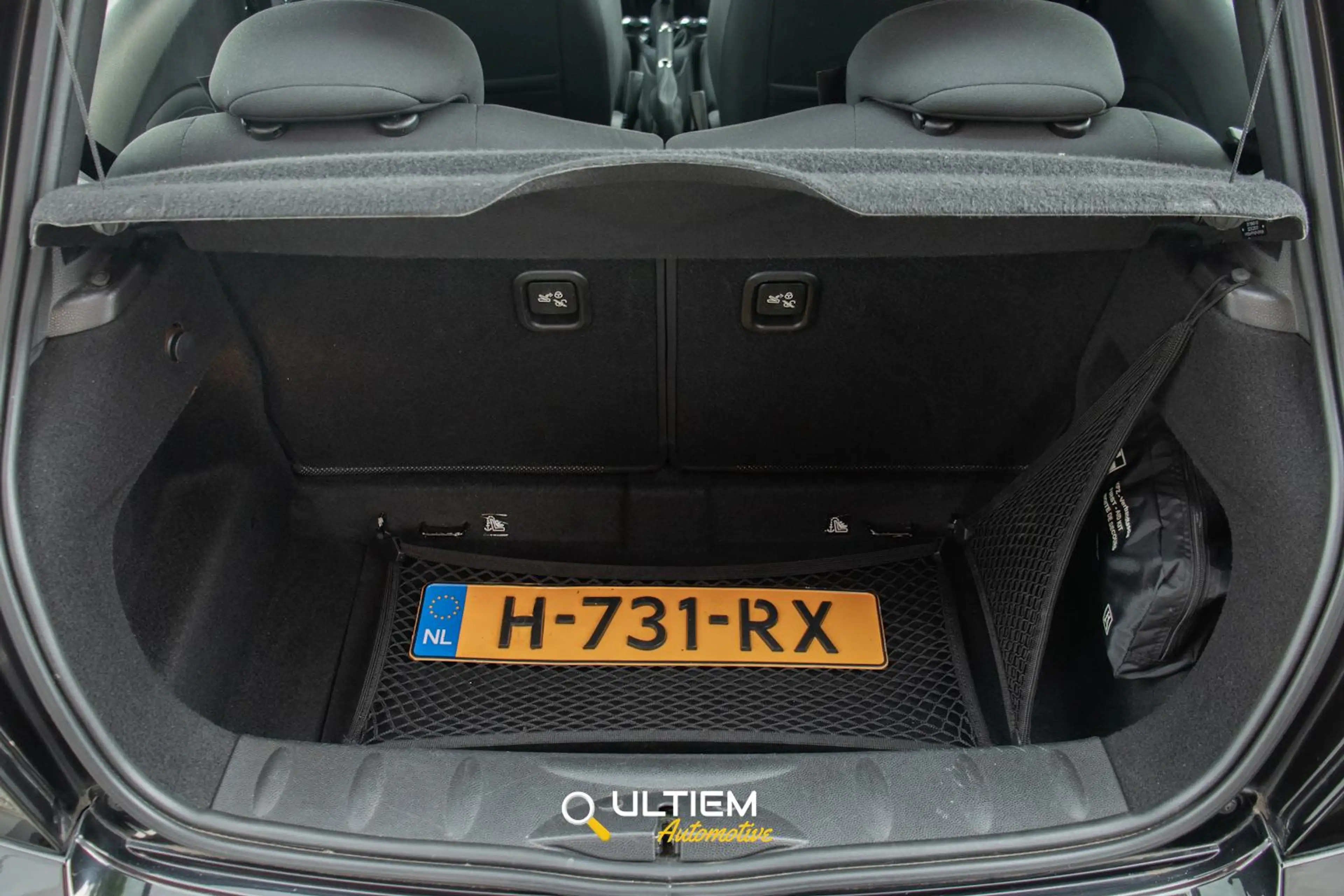 MINI One 1.6 Chili 2013 | Airco, Lichtmetalen Velgen — photo 12