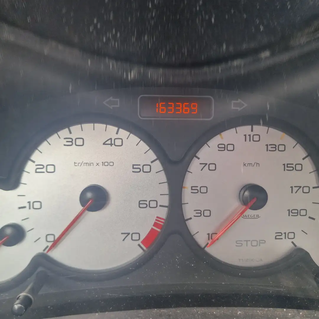 Peugeot 206 1.1i Enfant Terrible Gris - 1
