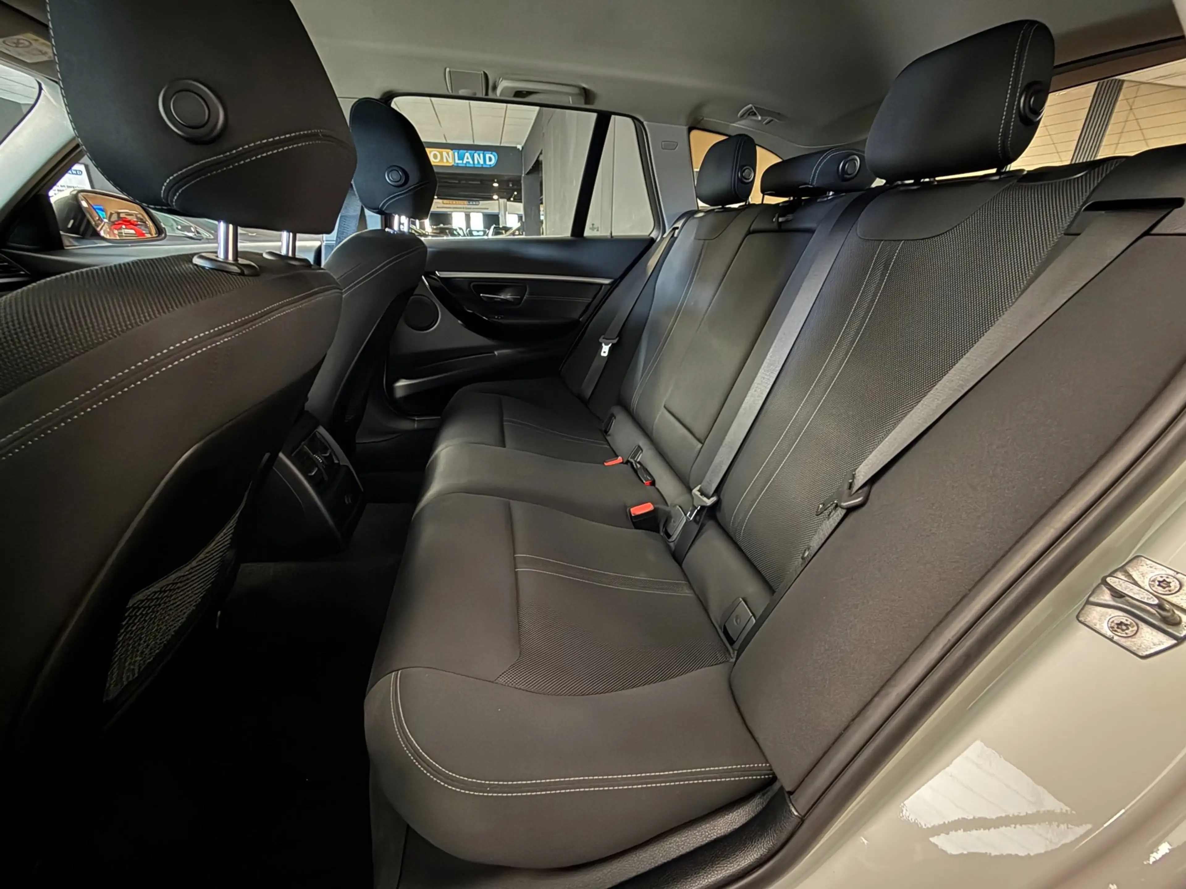 BMW 320 3-serie Touring 320i xDrive|PDC|LED|CRUISE|STOELV| — photo 28