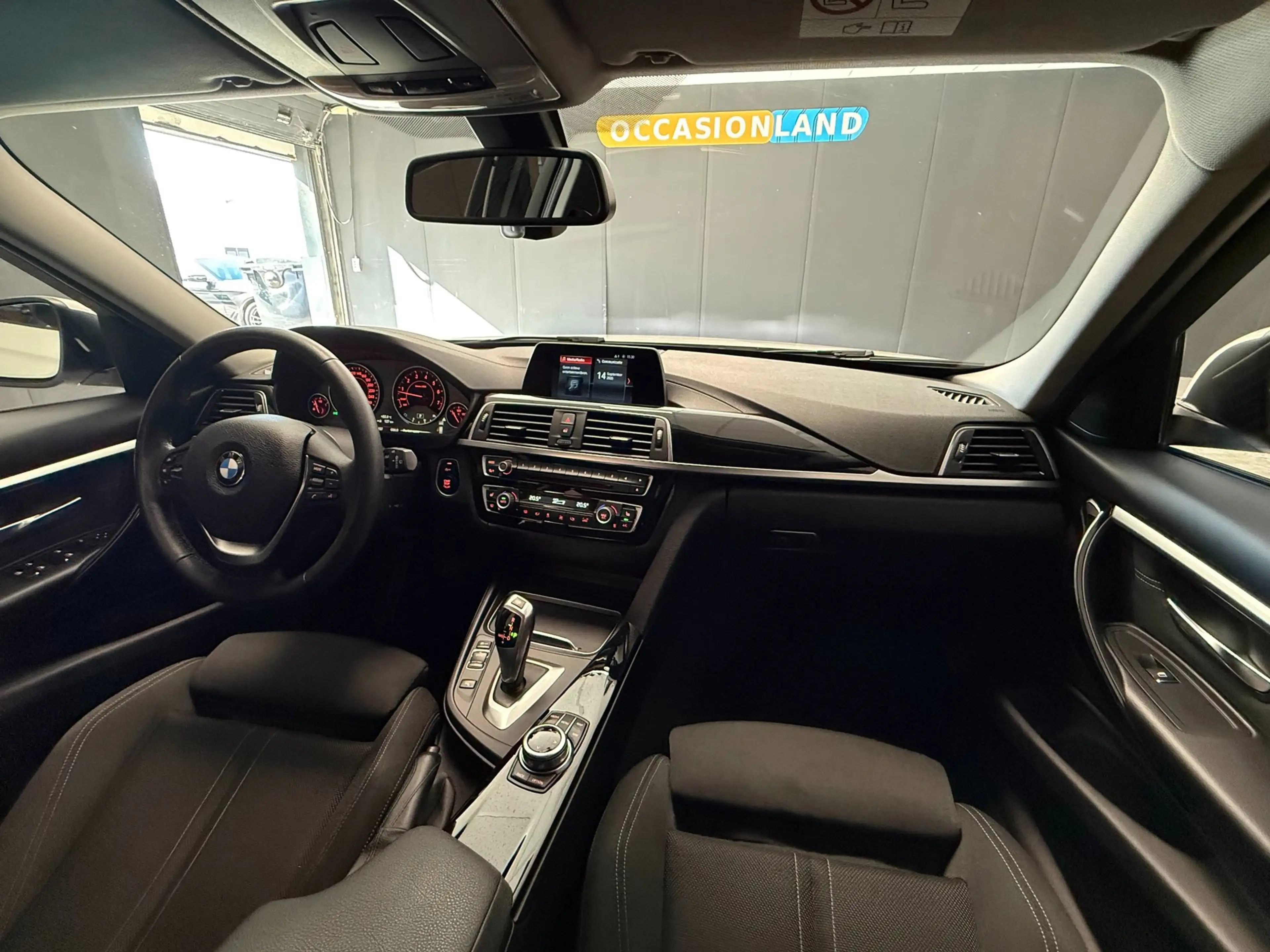 BMW 320 3-serie Touring 320i xDrive|PDC|LED|CRUISE|STOELV| — photo 14