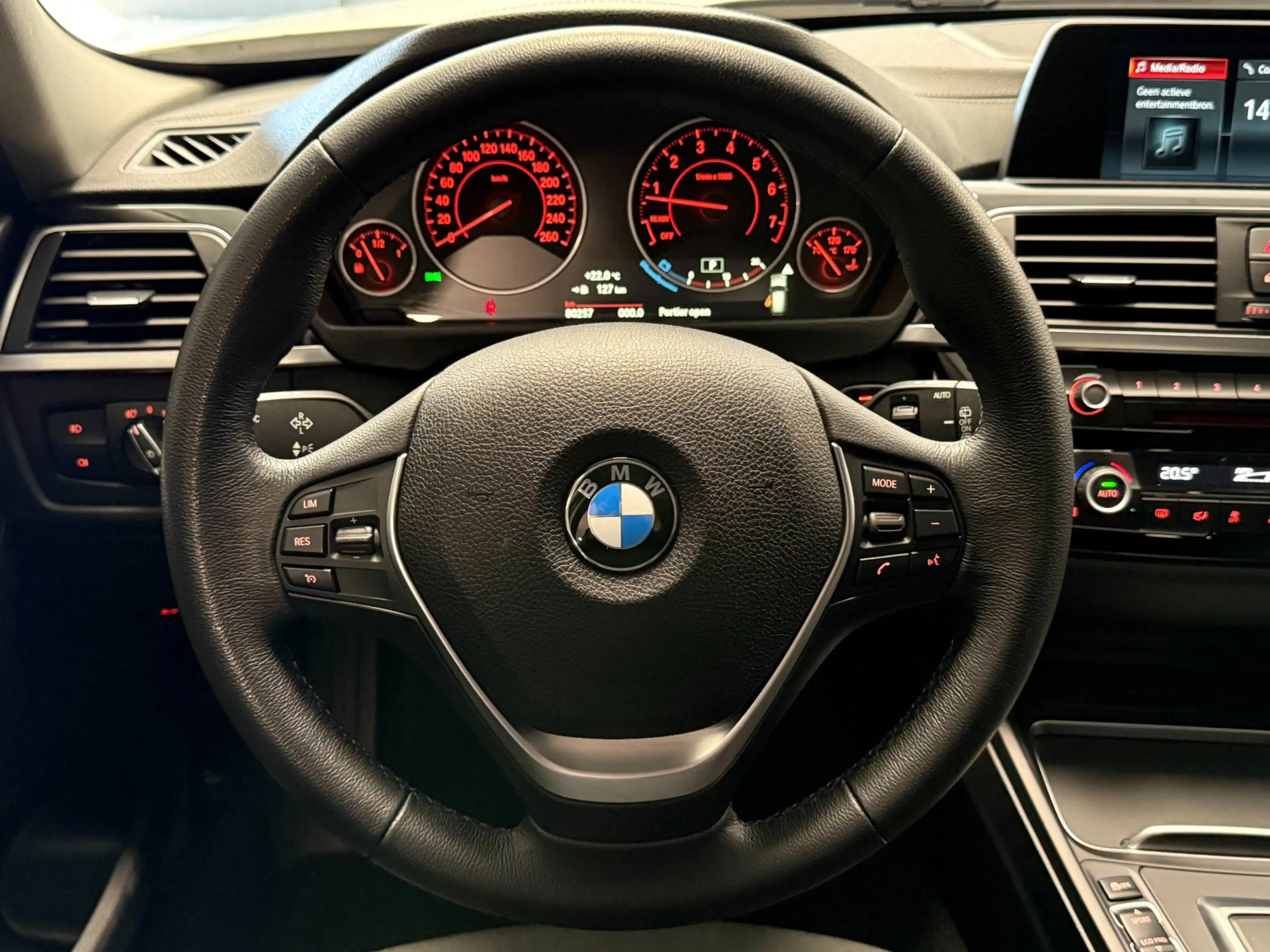 BMW 320 3-serie Touring 320i xDrive|PDC|LED|CRUISE|STOELV| — photo 13
