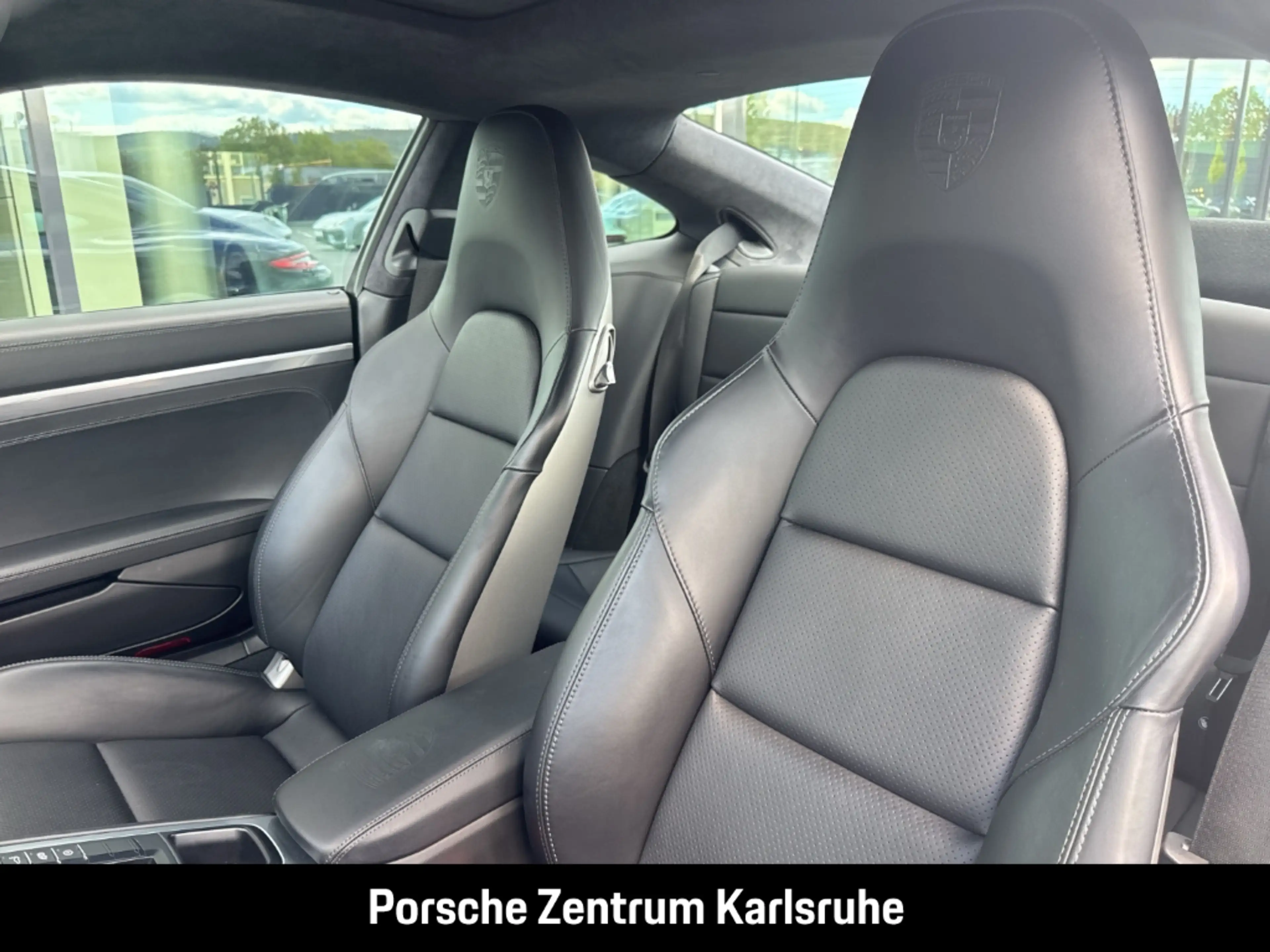 Porsche 991 -2 (911) Carrera 4 — photo 9