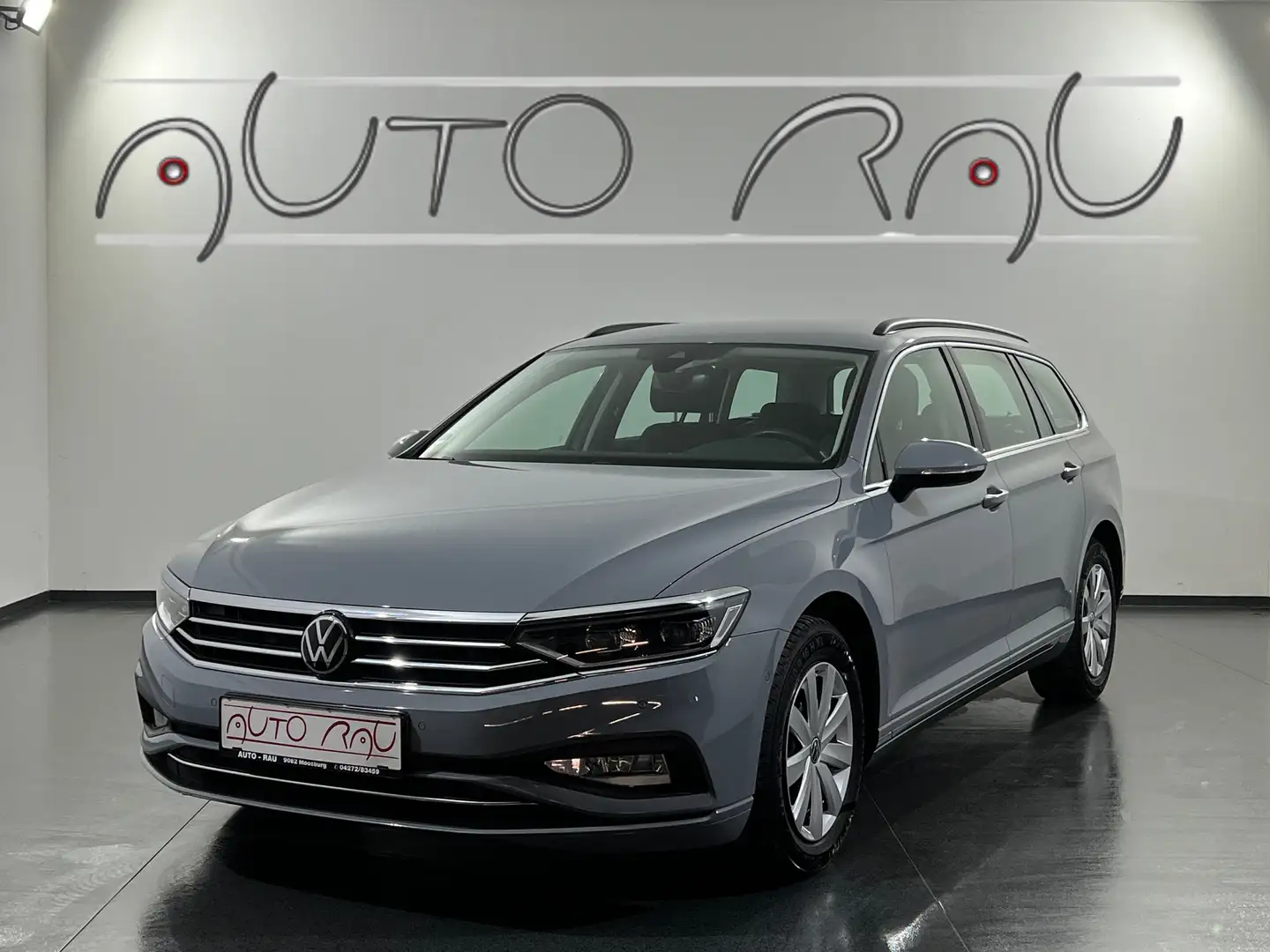 Volkswagen Passat Variant 2.0 TDI SCR Business DSG *IQ.LIGHT*RFK*ACC* Grau - 1