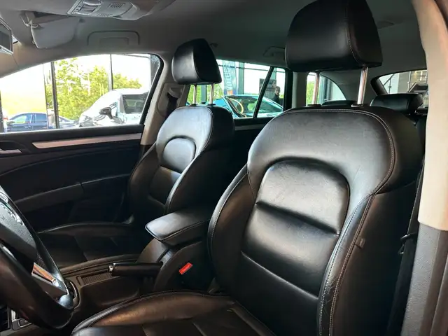 Skoda Superb view 6