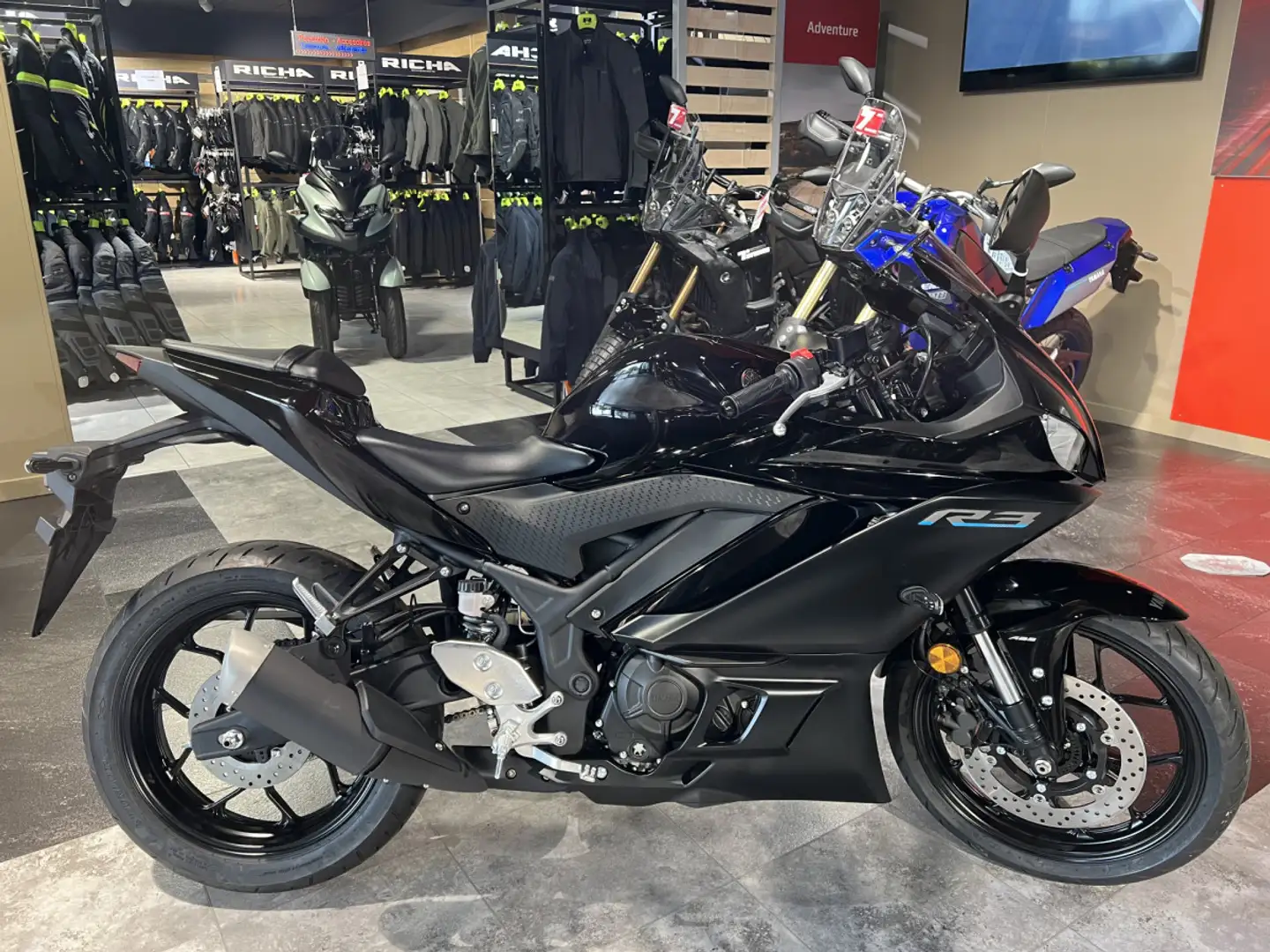 Yamaha YZF-R3 Negru - 1